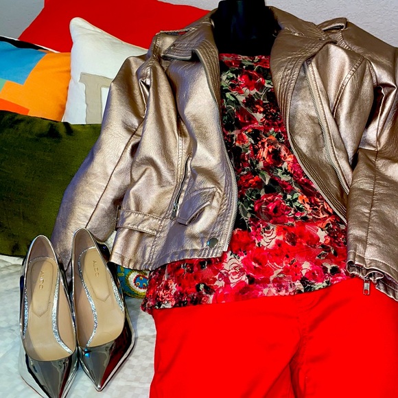 ❤️BARBIE LOOK Metallic Rose Gold Biker Jacket! - Picture 6 of 13